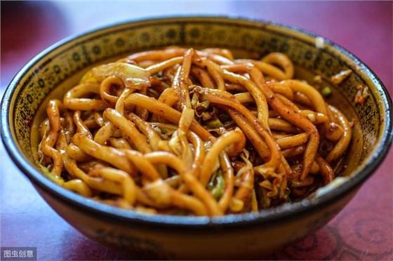 互聯(lián)網(wǎng)+時(shí)代，傳統(tǒng)面館該如何搭好順風(fēng)車成功轉(zhuǎn)型？
